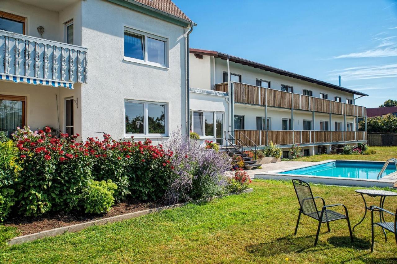Hotel-Pension Seitz Wolframs-Eschenbach Luaran gambar